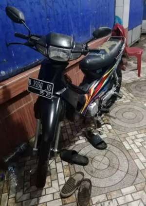 Jual bekas Supra x lama ss lengkap pakean PP kerja,lokasi di Tangerang Kota
