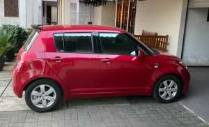 Suzuki swift mt 2009 , tersedia melalui melalui situs Olx