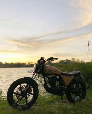 Jual bekas Custom Basic gl pro ss lengkap akur ab di rp aja atau tuker matic,lokasi di Tangerang Kota