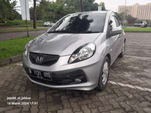 Jual bekas Honda Brio E 2014,lokasi di Tangerang Selatan Kota