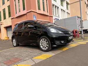Jual bekas Honda Jazz RS 2013 dp minim pke motor,lokasi di DKI Jakarta