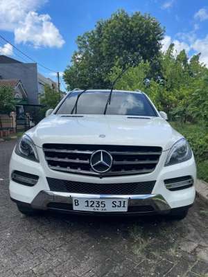 Mercedes benz ML 350 2013 , tersedia melalui melalui situs Olx