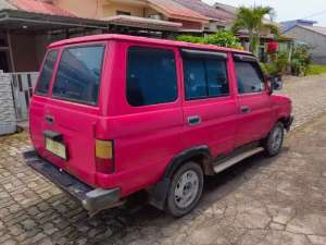 Mobil Kijang superKf 29 , tersedia melalui melalui situs Olx