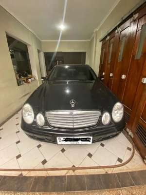 Jual bekas W211 E200 Kompressor,lokasi di Jakarta Selatan