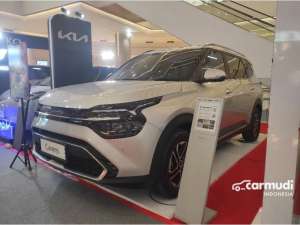 Jual bekas 2023 KIA Carens 1.5 Premiere MPV Promo Lebaran Masih Ada,lokasi di Jawa Barat