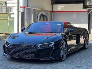 Audi R8 V10 Spyder Performance Quattro , tersedia melalui melalui situs Olx