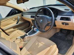 Jual bekas BMW 320i Matic Bensin 2010 Hitam,lokasi di Jakarta Timur
