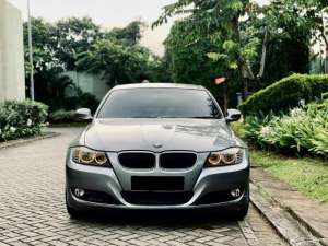 Jual bekas BMW E90 320i Matic 2010,lokasi di DKI Jakarta