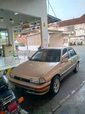 Daihatsu charade classy , tersedia melalui melalui situs Olx