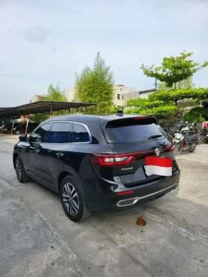 Di jual mobil Renault Koleos , tersedia melalui melalui situs Olx