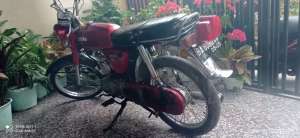 Dicari tuan baru untuk motor suzuki A100 thn 1980 , tersedia melalui melalui situs Olx
