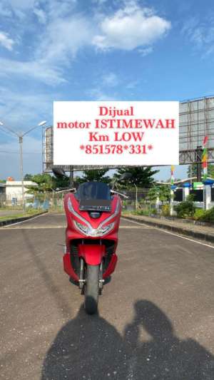 Dijual PCX 150cc 2019 PRIBADI TANGAN PERTAMA ISTIMEWA IRIT KOKOH , tersedia melalui melalui situs Jualmotorbekas