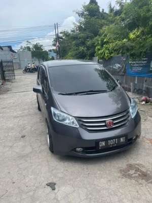 Honda Freed CKD Tahun 2010 , tersedia melalui melalui situs Olx