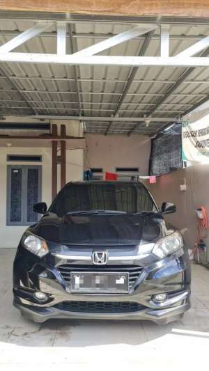 HONDA HRV 2015 TIPE E AT , tersedia melalui melalui situs Olx