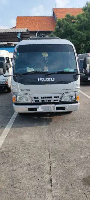 ISUZU ELF MINIBUS 2017 SIAP KERJA , tersedia melalui melalui situs Olx