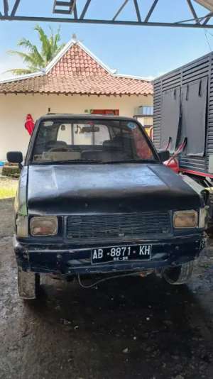 Isuzu Panther 1995 Pick Up Istimewa , tersedia melalui melalui situs Olx