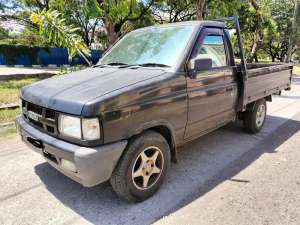 Isuzu Panther 2020 Diesel , tersedia melalui melalui situs Olx