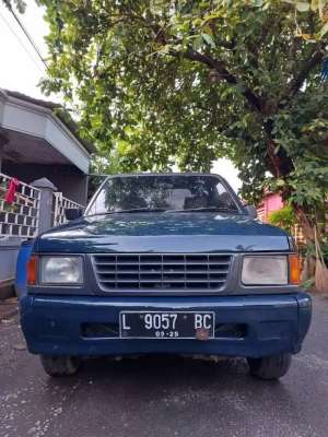 Isuzu Panther Pick up 2002 , tersedia melalui melalui situs Olx