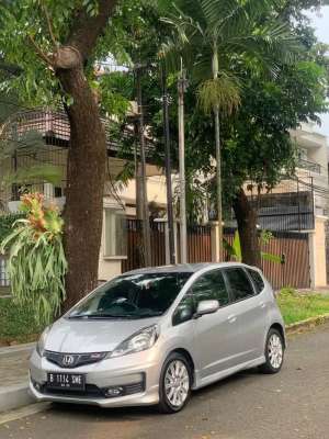 Jual bekas Jazz RS 2013 Matic MMC Last Edition GE8 Rawatan,lokasi di Jakarta Selatan
