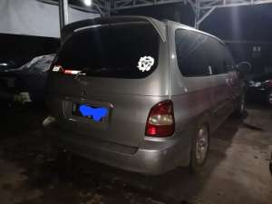 Jual bekas Kia carnival bensin modif diesel,lokasi di Tangerang Kab.