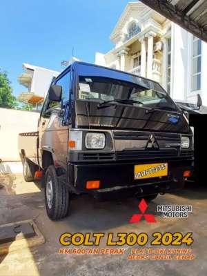Jual bekas KM600AN BEBAS GANJIL GENAP DKI L300 Mitsubishi pick up putih 2024,lokasi di Jakarta Utara