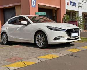 Jual bekas Mazda 3 Hatchback 2018 dp 0 HB bs TT om,lokasi di DKI Jakarta
