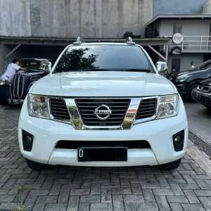 Jual bekas Nissan Navara Fortuner Cx5 Ford Ranger Mitsubishi Triton Mazda 3 Hilux,lokasi di Depok Kota