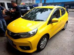 Jual bekas OLXmobbi Honda Brio Satya 1.2 E Bensin-AT 2023 Kuning,lokasi di Bandung Kab.