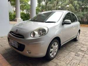 Jual bekas OLXmobbi Nissan March 1.2 Bensin-AT 2013 Silver Metalik SYM,lokasi di Bogor Kota