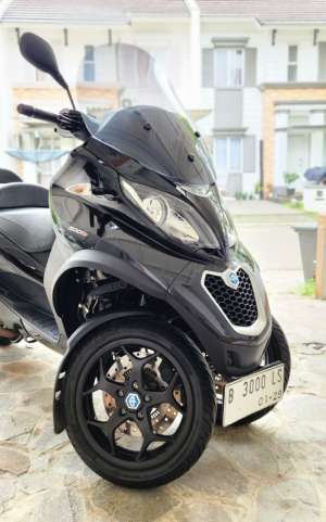 Piaggio MP3 500 Business , tersedia melalui melalui situs Jualmotorbekas