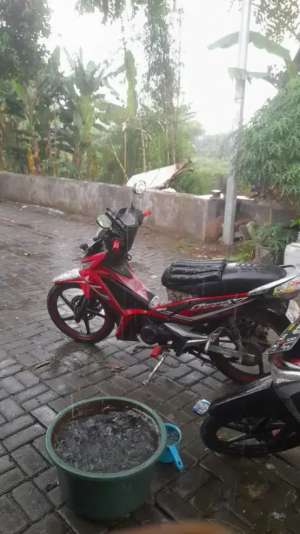 Jual bekas Supra X 125 FI CW DD 2014,lokasi di Tangerang Kota