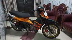 Suzuki satria lumba 2 tak orange , tersedia melalui melalui situs Olx