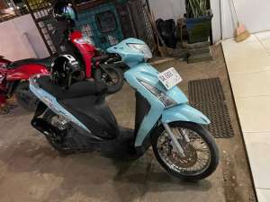 suzuki spin 2008 , tersedia melalui melalui situs Olx