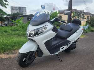 Jual bekas Sym Maxsym 400cc Th 2016. Mulus Banget.,lokasi di Tangerang Kota