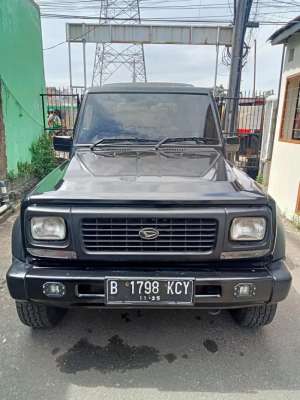 Jual bekas TaftRocky Independen tahun 2000 Diesel,lokasi di Jakarta Timur