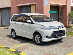 Jual bekas Toyota Veloz 1.3 AT 2017 km 23rb dp minim pake motor,lokasi di DKI Jakarta