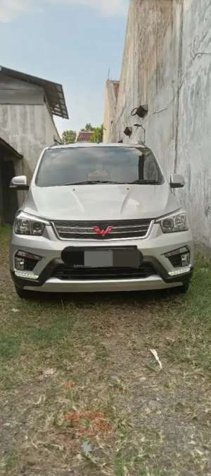 Wuling Confero S 1.5C MT , tersedia melalui melalui situs Olx
