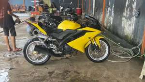 Jual bekas yamaha R15 V3 tahun 2018,lokasi di Bekasi Kota