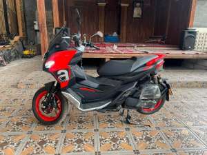 Jual bekas Aprilia SR GT 200 2022,lokasi di Surabaya Kota