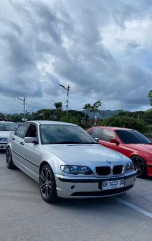Bmw e46 facelift , tersedia melalui melalui situs Olx