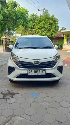 Daihatsu Sigra X Manual 1.2 cc , tersedia melalui melalui situs Olx