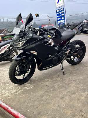 Dijual cepat ninja ex250s tahun 2018 , tersedia melalui melalui situs Jualmotorbekas