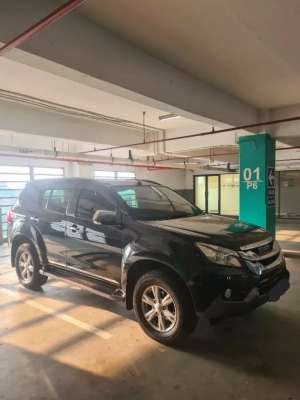 Dijual Isuzu MUX 2015 , tersedia melalui melalui situs Olx