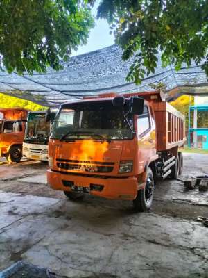 Dump truk Mitsubishi fighter fn62 , tersedia melalui melalui situs Olx
