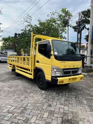 Engkel canter fe71L 2022 , tersedia melalui melalui situs Olx