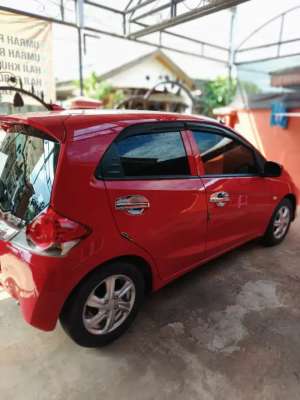 Honda Brio E Satya istimewa , tersedia melalui melalui situs Olx