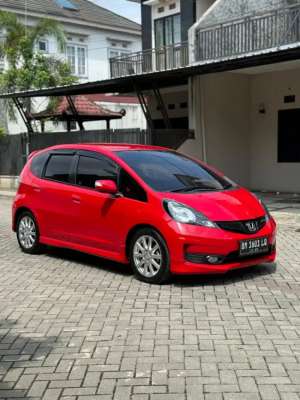 Jual bekas Honda Jazz RS GE8 Matic 2013,lokasi di Pekanbaru Kota