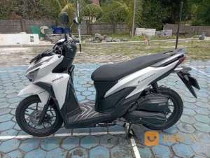 HONDA VARIO 125 CBS ISS 2021 PAJAK PLAT B DEPOK MESIN SEHAT SIAP GAS JAUHHIDUP , tersedia melalui melalui situs Jualo