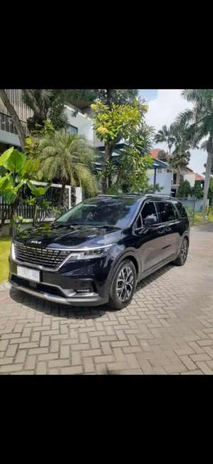 Jual bekas Kia Carnival 2022 Diesel irit bbm,lokasi di Surabaya Kota