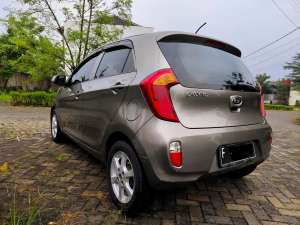 Kia Picanto 2012 Bensin , tersedia melalui melalui situs Olx